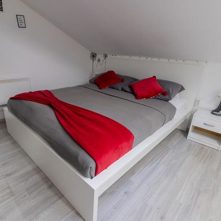 Hill Apartman - Maksimir Rebro ザグレブ エクステリア 写真