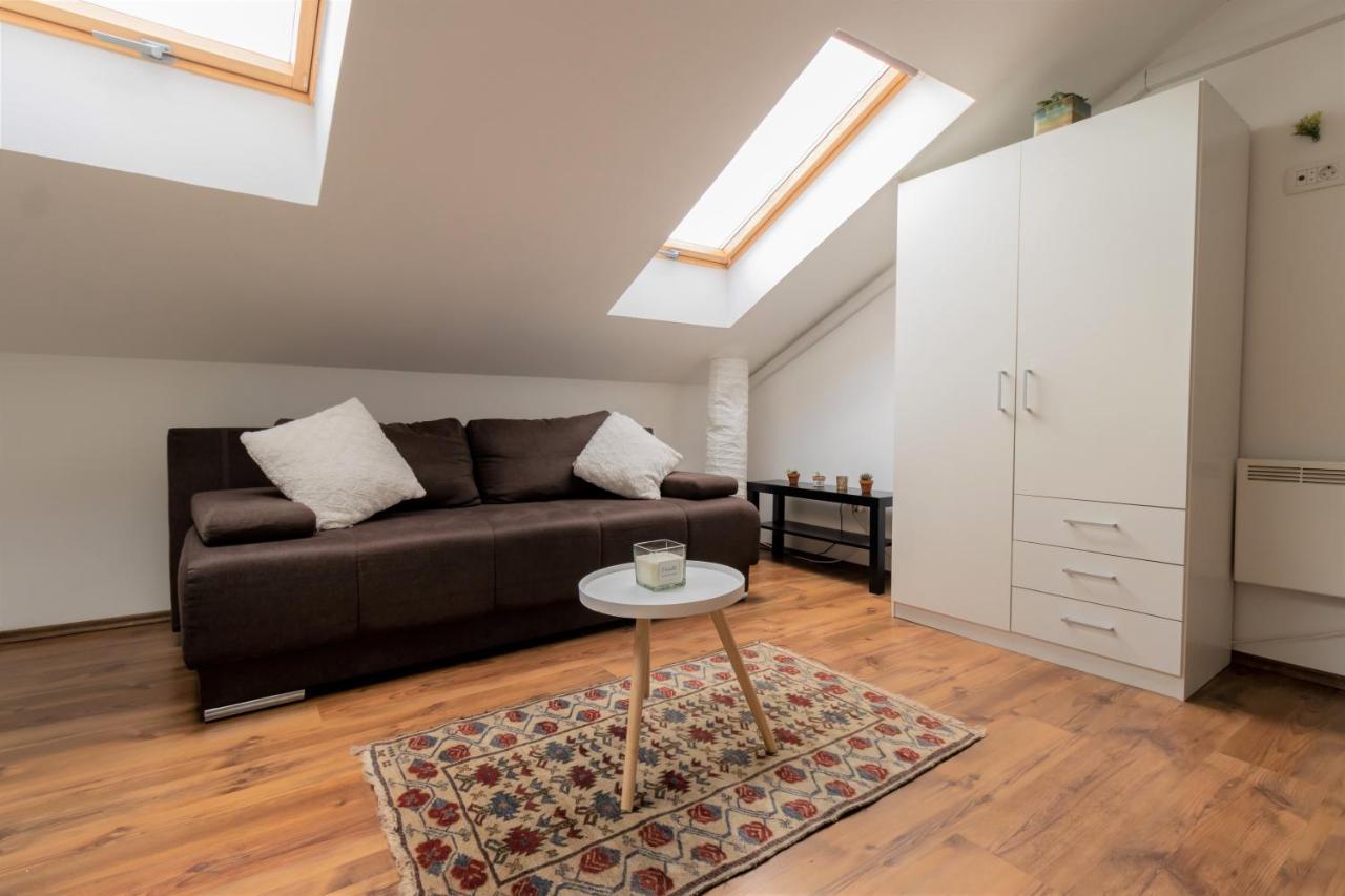Hill Apartman - Maksimir Rebro ザグレブ エクステリア 写真