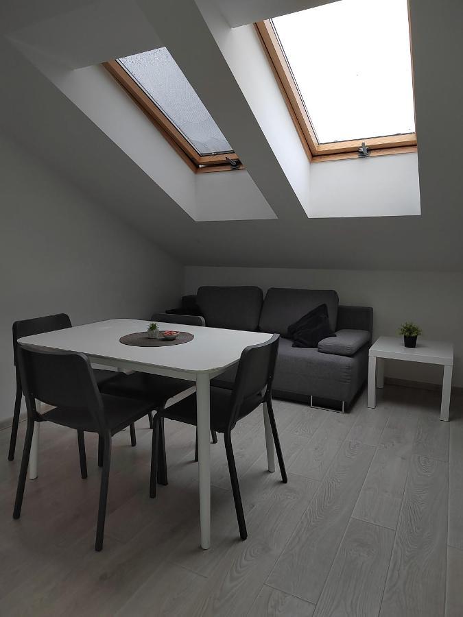Hill Apartman - Maksimir Rebro ザグレブ エクステリア 写真